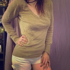 Medium tan perfect fit sweater from old navy